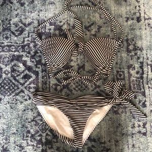 Victoria’s Secret bikini